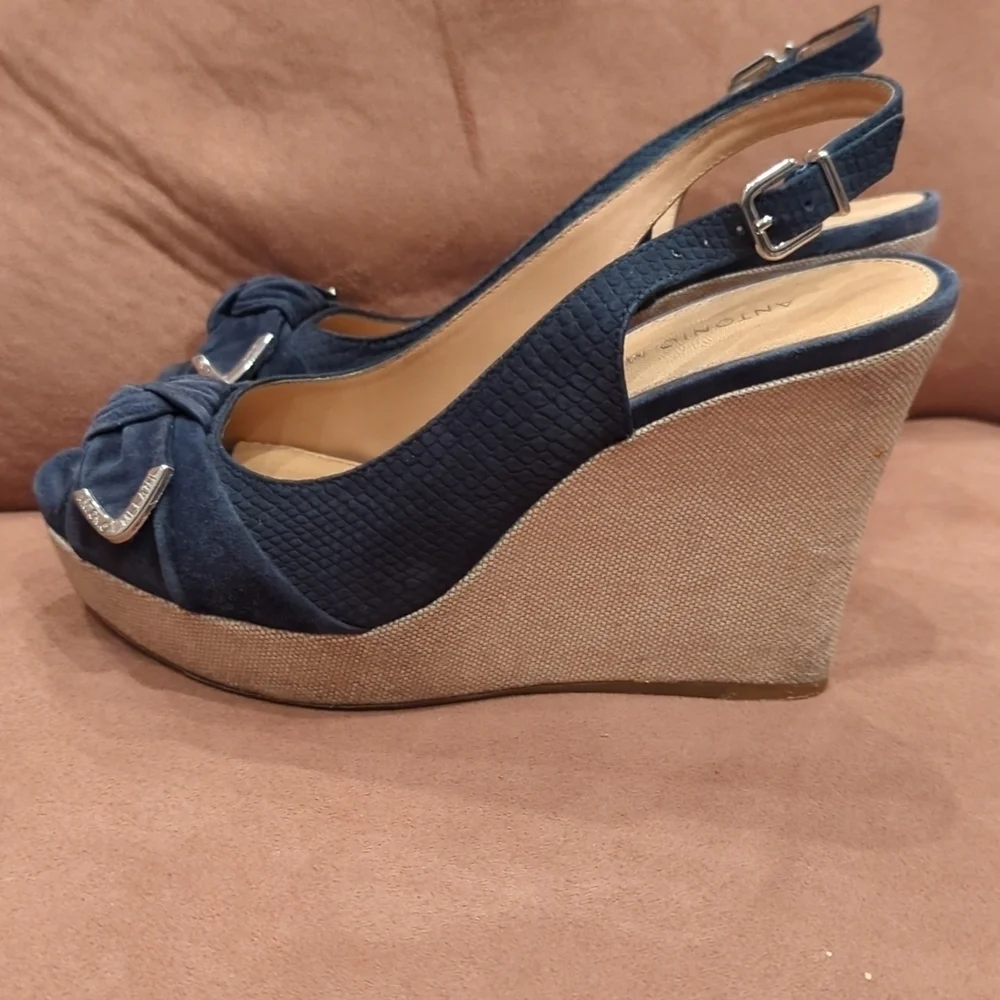 Antonio Melani Women's Leather Wedge Heel Size 6.5